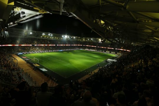 gipedo aek